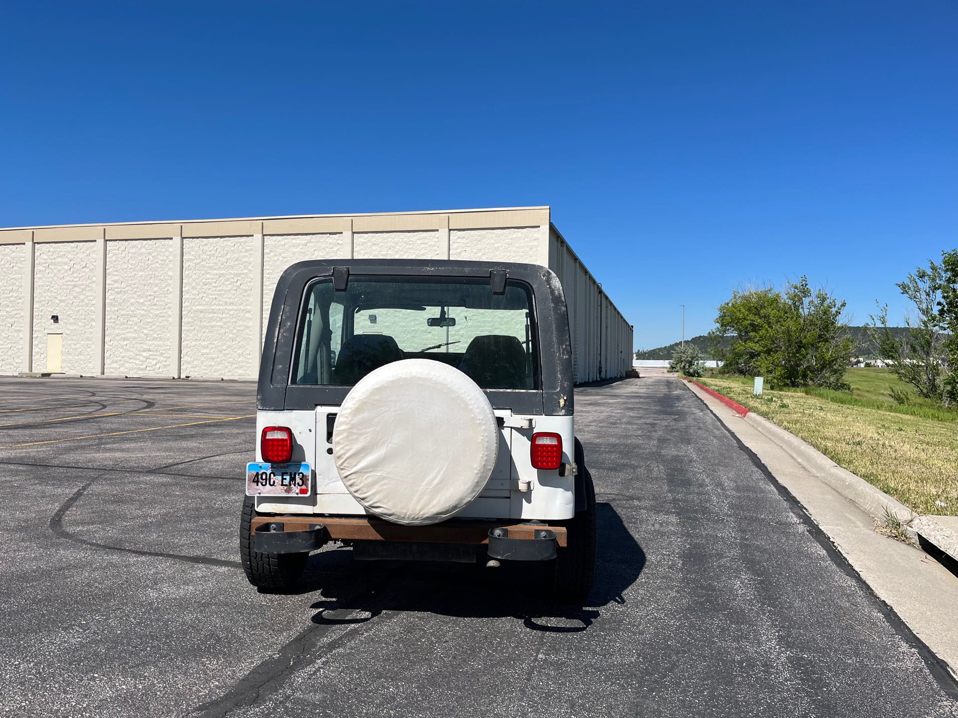 1990 Jeep Wrangler 4x4 at Mount Rushmore Motorsports