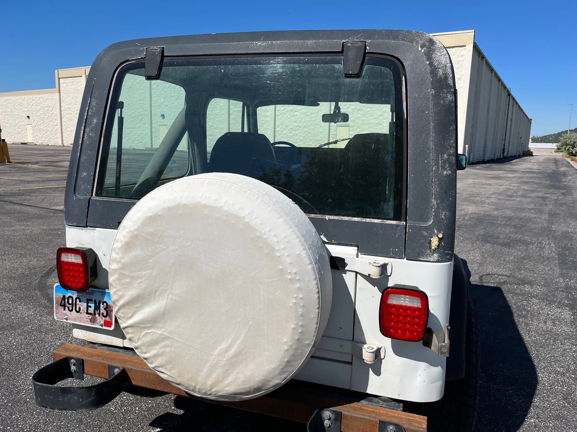 1990 Jeep Wrangler 4x4 at Mount Rushmore Motorsports