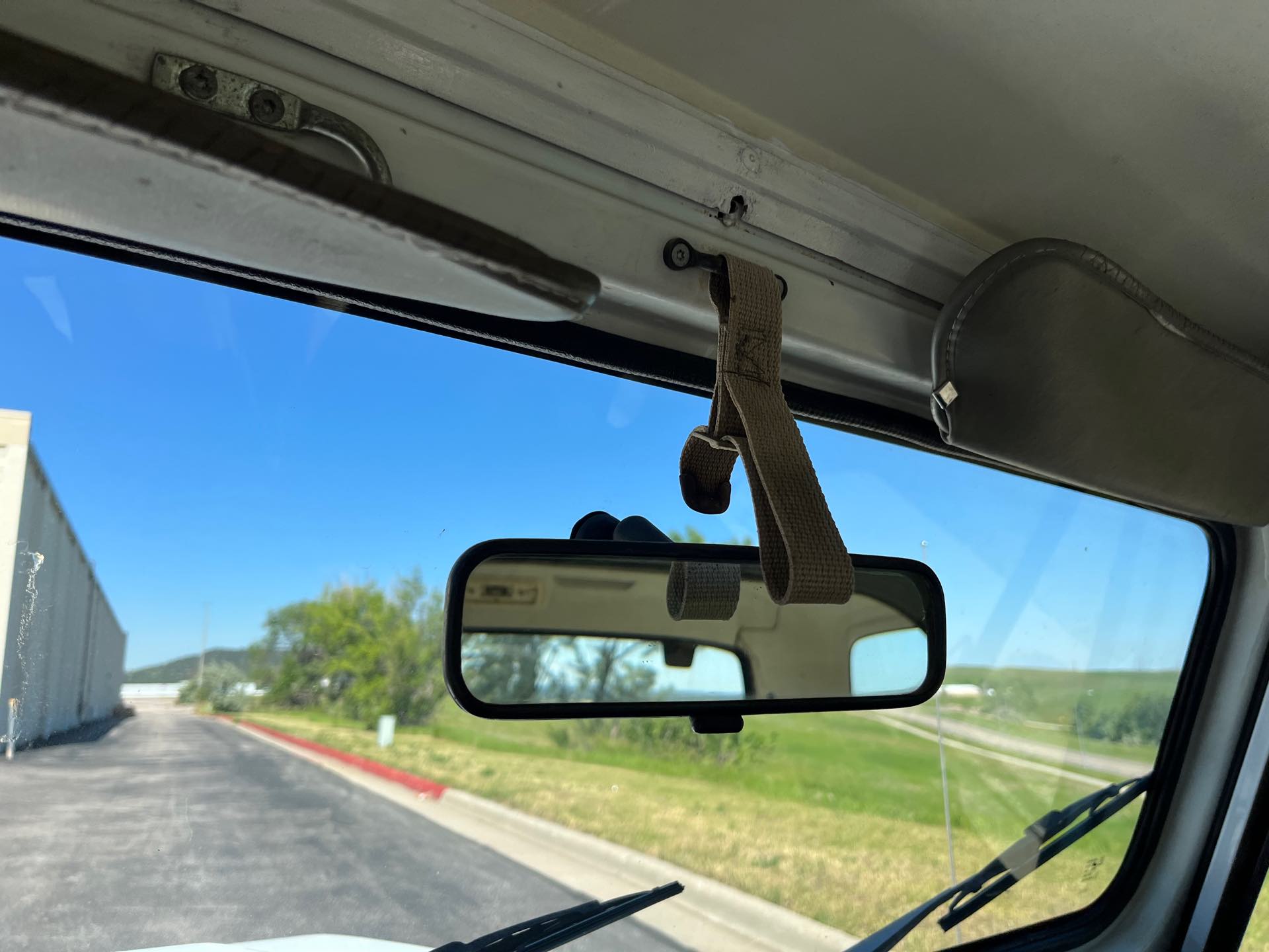 1990 Jeep Wrangler 4x4 at Mount Rushmore Motorsports