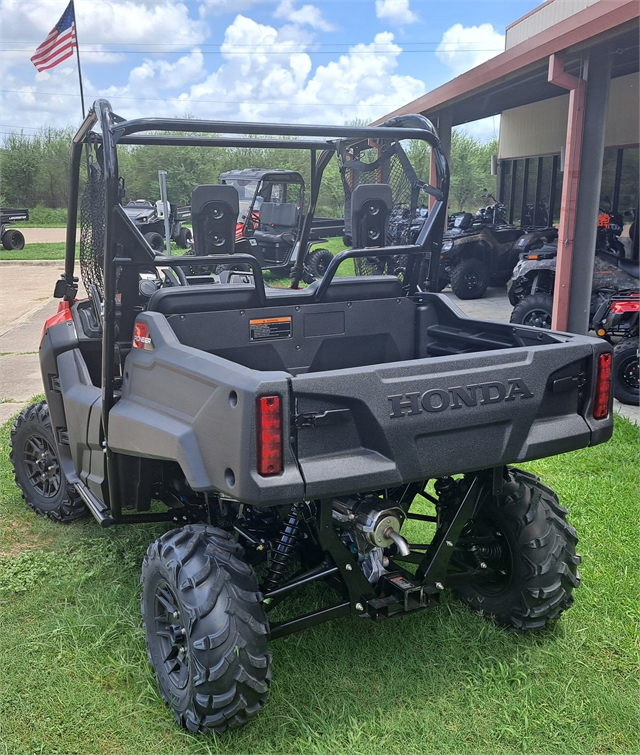 2025 Honda Pioneer 700 Deluxe at Dale's Fun Center, Victoria, TX 77904