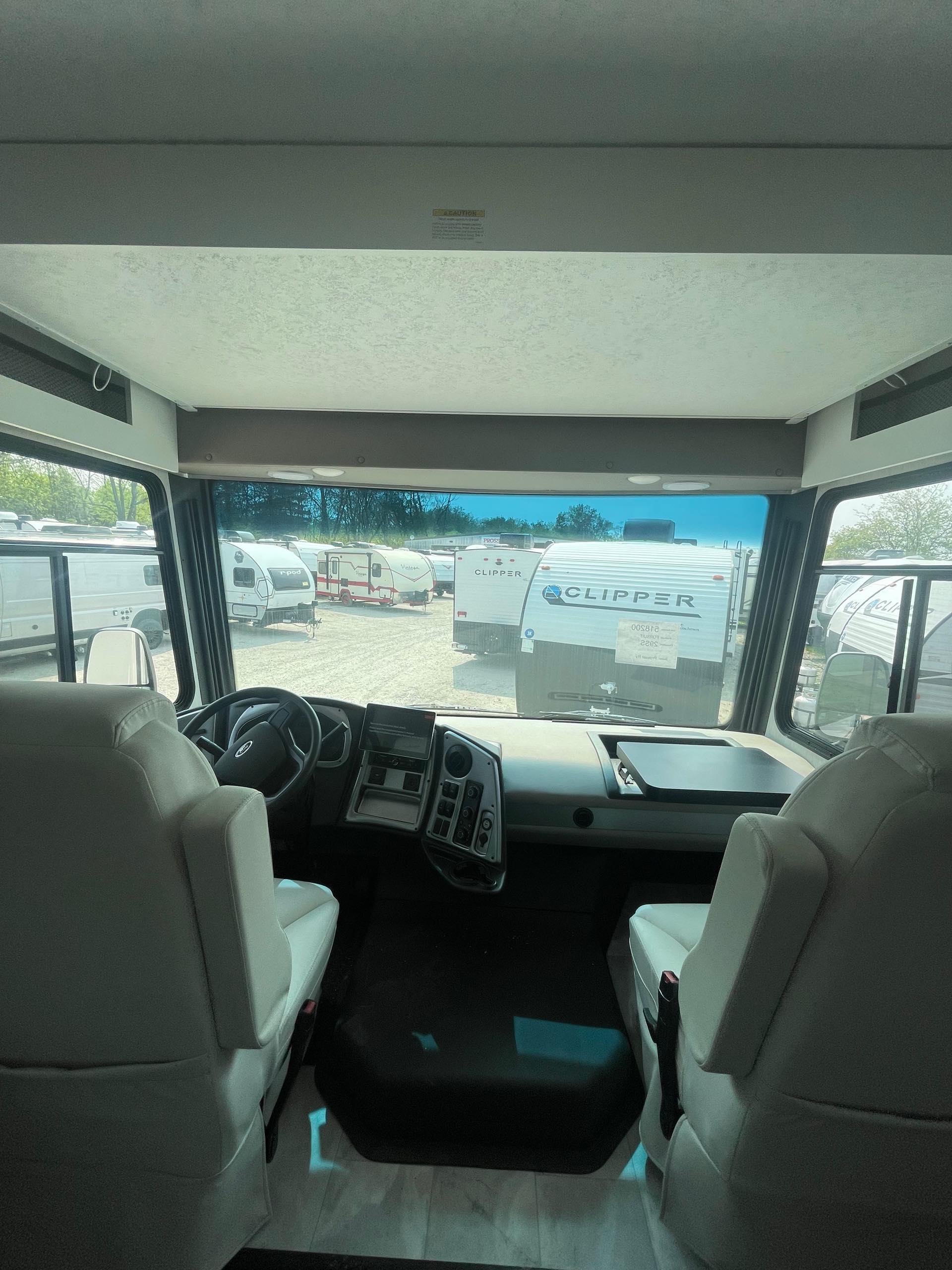 2023 Coachmen Pursuit 29SS at Prosser's Premium RV Outlet