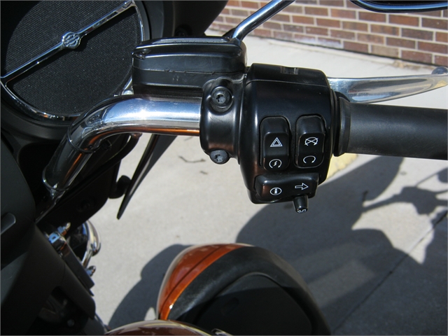 2015 Harley-Davidson Ultra Classic LOW at Brenny's Motorcycle Clinic, Bettendorf, IA 52722