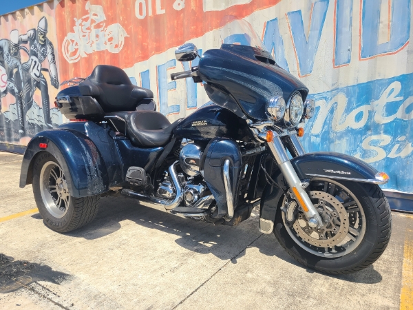 2016 Harley-Davidson Trike Tri Glide Ultra at Gruene Harley-Davidson