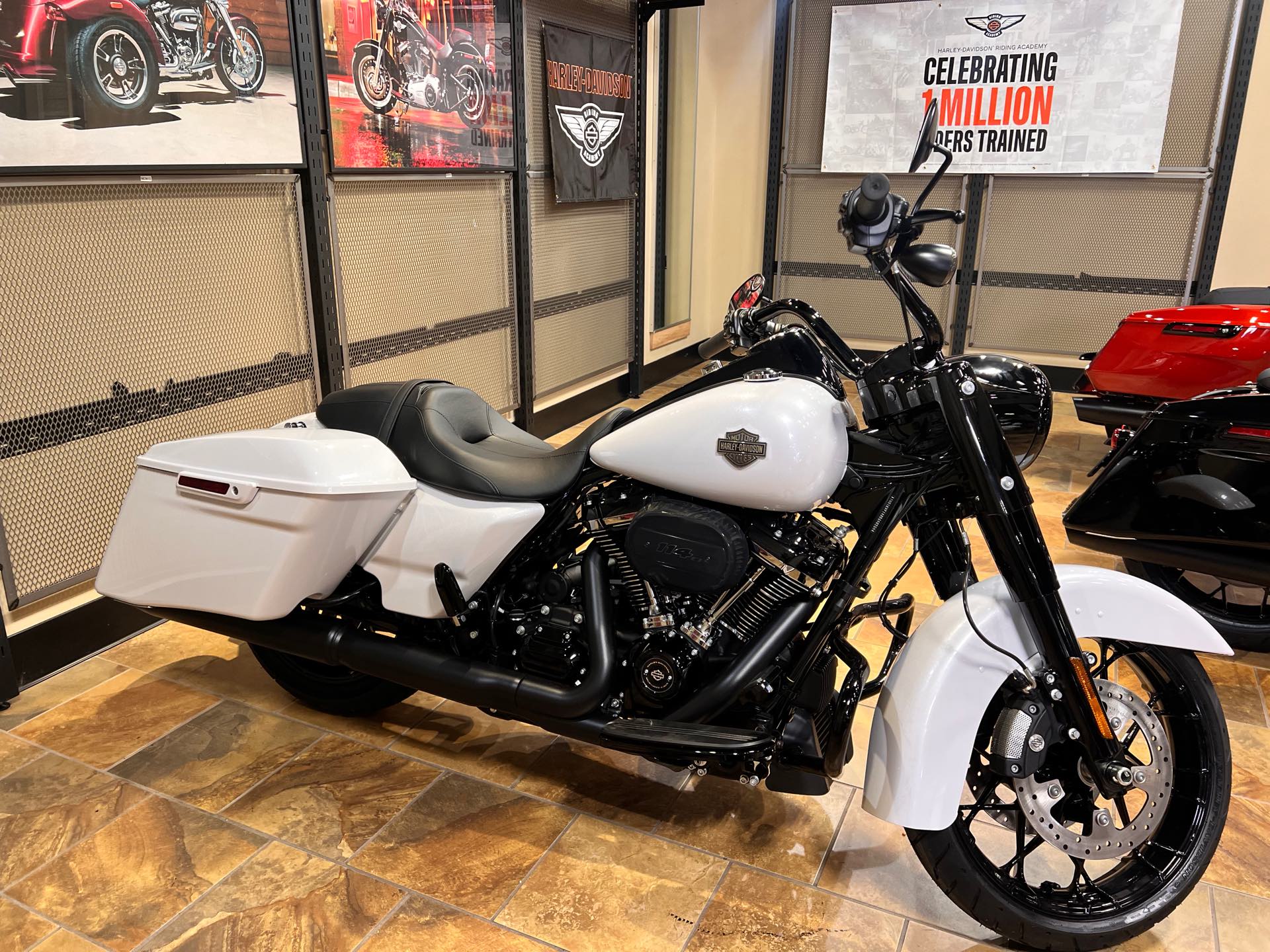 2024 Harley-Davidson Road King Special at Man O'War Harley-Davidson®