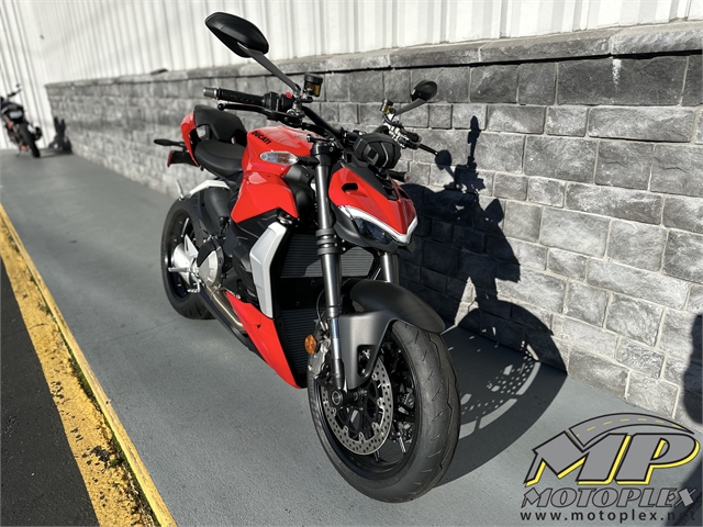 2023 Ducati Streetfighter V2 at Lynnwood Motoplex, Lynnwood, WA 98037
