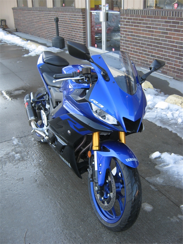 2019 Yamaha YZF-R3 at Brenny's Motorcycle Clinic, Bettendorf, IA 52722
