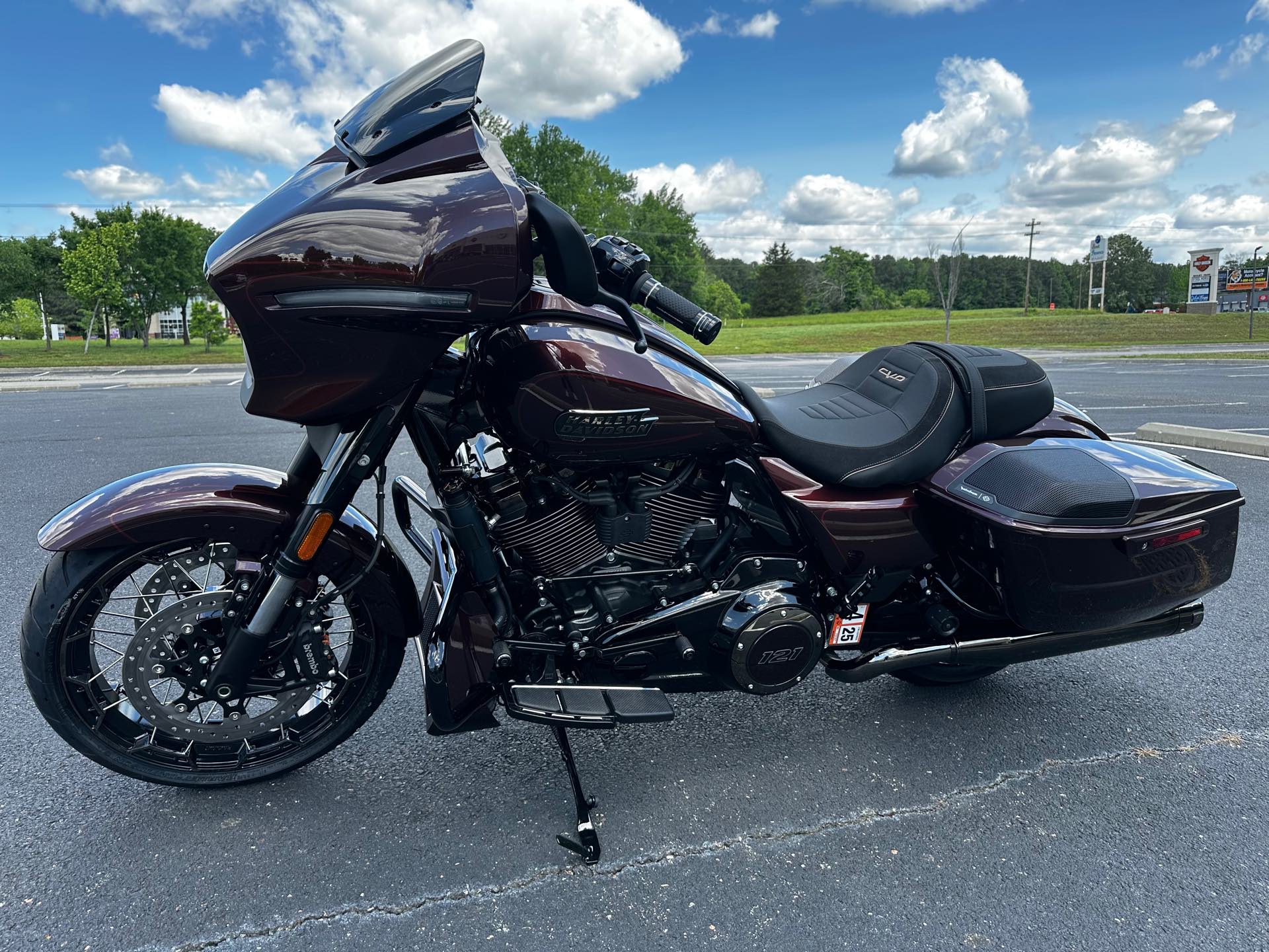 2024 Harley-Davidson Street Glide CVO | Richmond Harley-Davidson