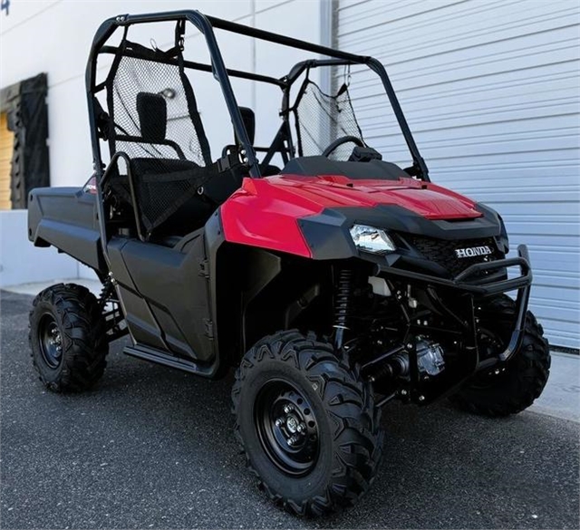 2025 Honda Pioneer 700 Base at Kent Motorsports, New Braunfels, TX 78130