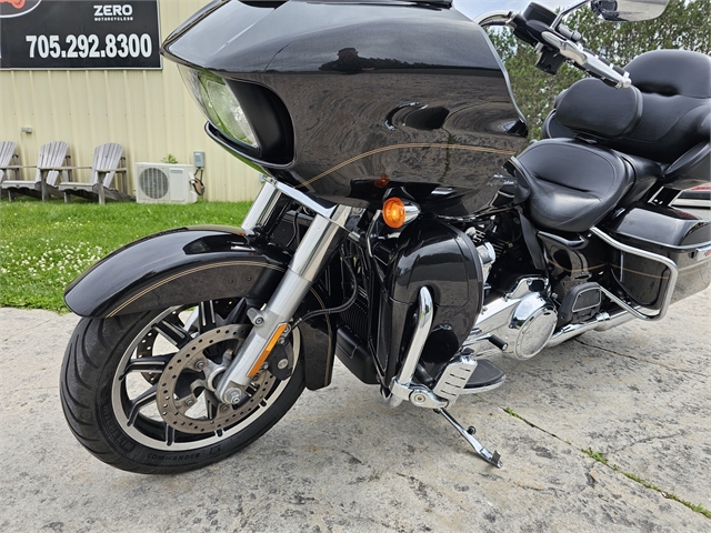 2017 Harley-Davidson Road Glide Ultra at Classy Chassis & Cycles