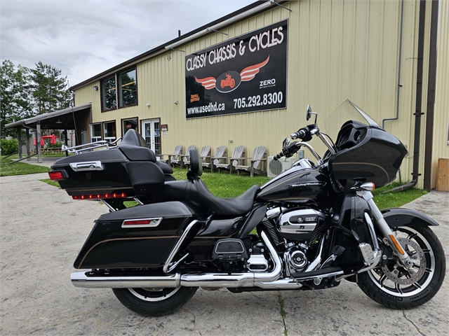 2017 Harley-Davidson Road Glide Ultra at Classy Chassis & Cycles