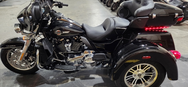 2024 Harley-Davidson Trike Tri Glide Ultra at Lone Wolf Harley-Davidson