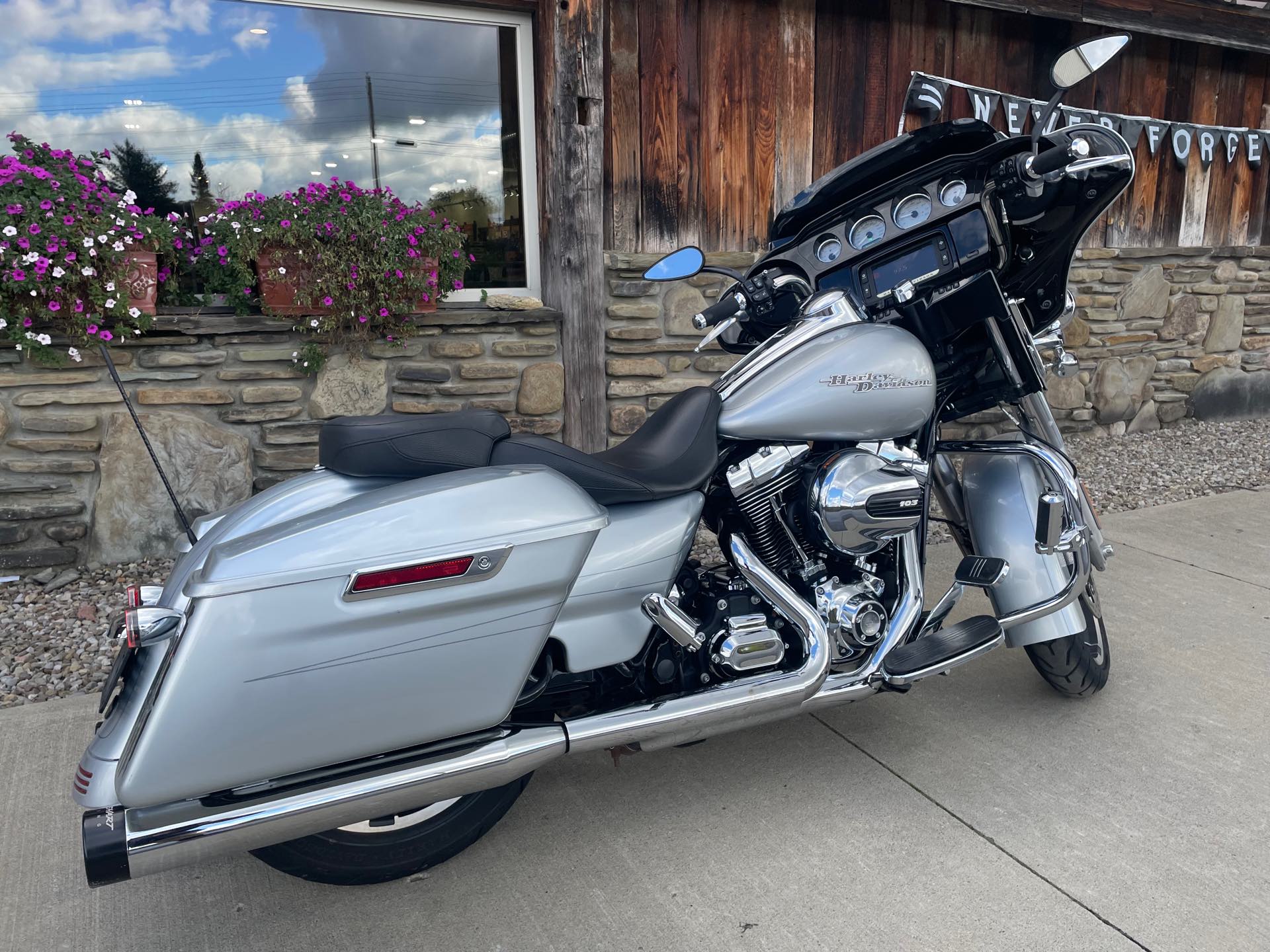 2015 Harley-Davidson Street Glide Special at Arkport Cycles