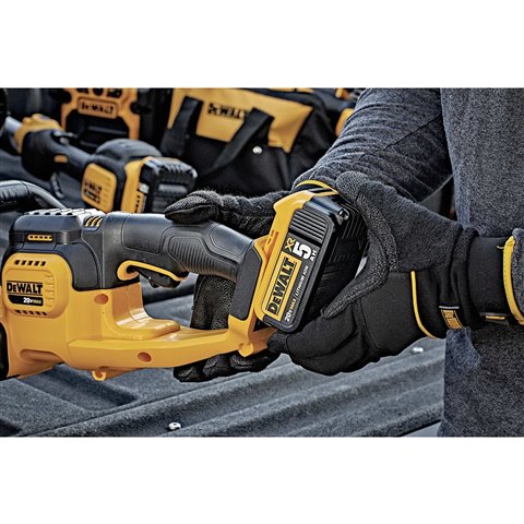 2023 Dewalt 20V Hedge Trimmer 22 at McKinney Outdoor Superstore