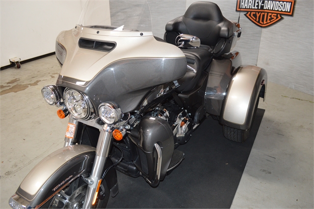 2023 Harley-Davidson Trike Tri Glide Ultra at Suburban Motors Harley-Davidson