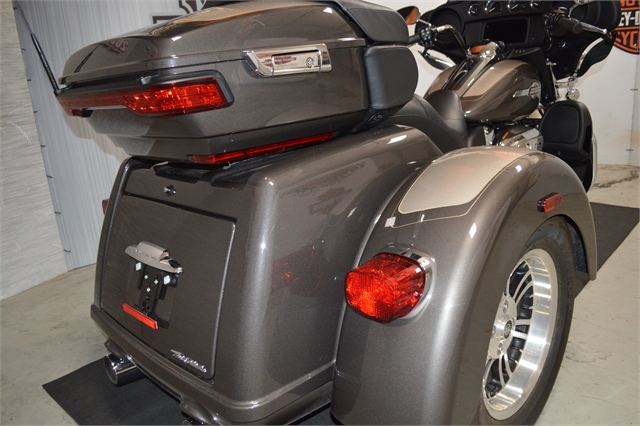 2023 Harley-Davidson Trike Tri Glide Ultra at Suburban Motors Harley-Davidson