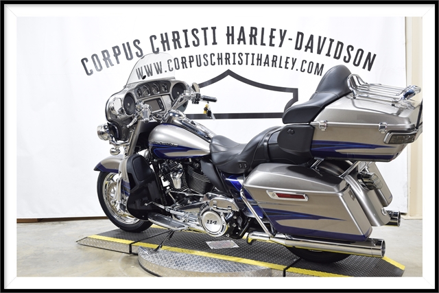 2017 Harley-Davidson Electra Glide CVO Limited at Corpus Christi Harley-Davidson