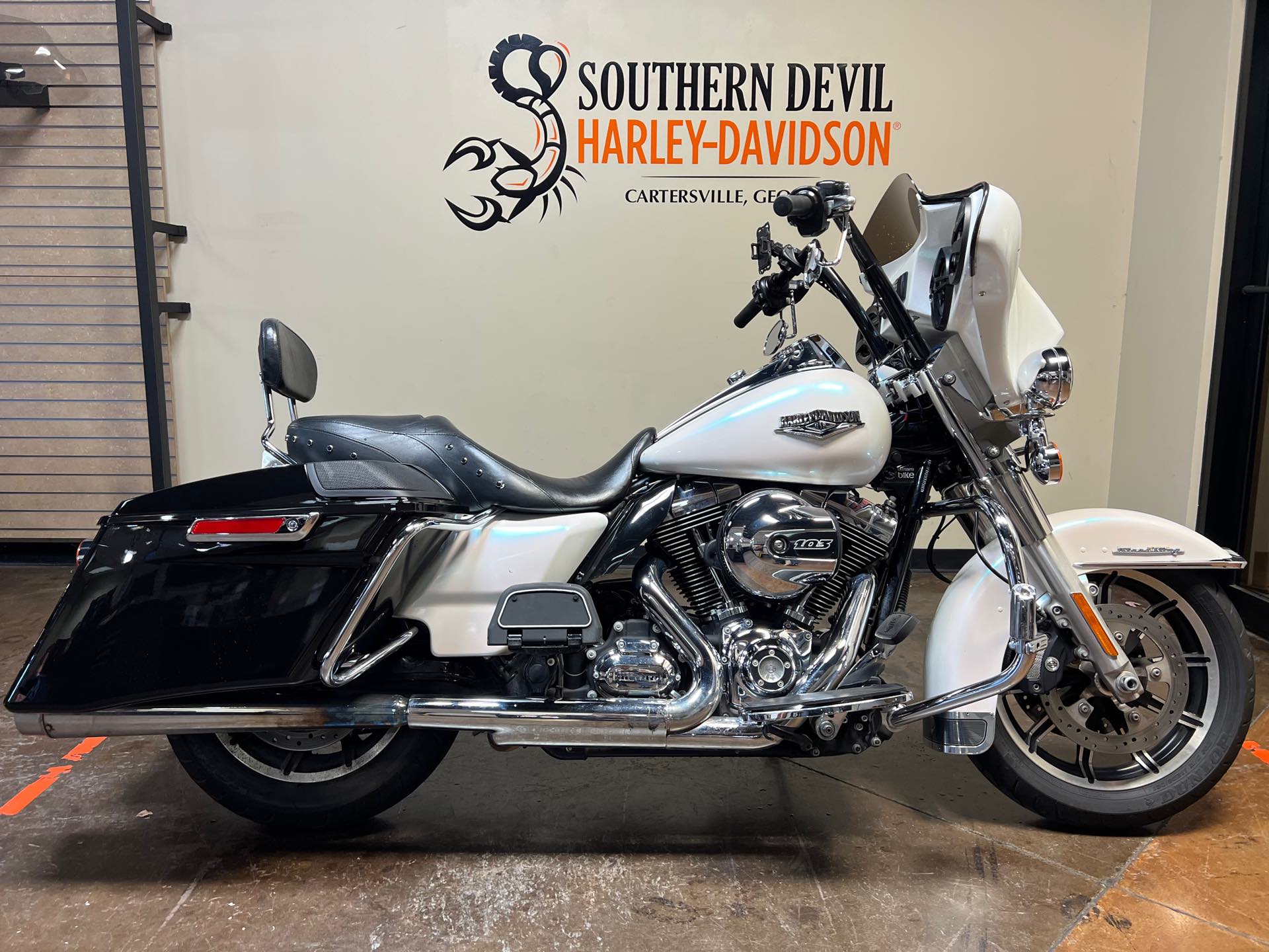 2014 Harley-Davidson Road King Base at Southern Devil Harley-Davidson