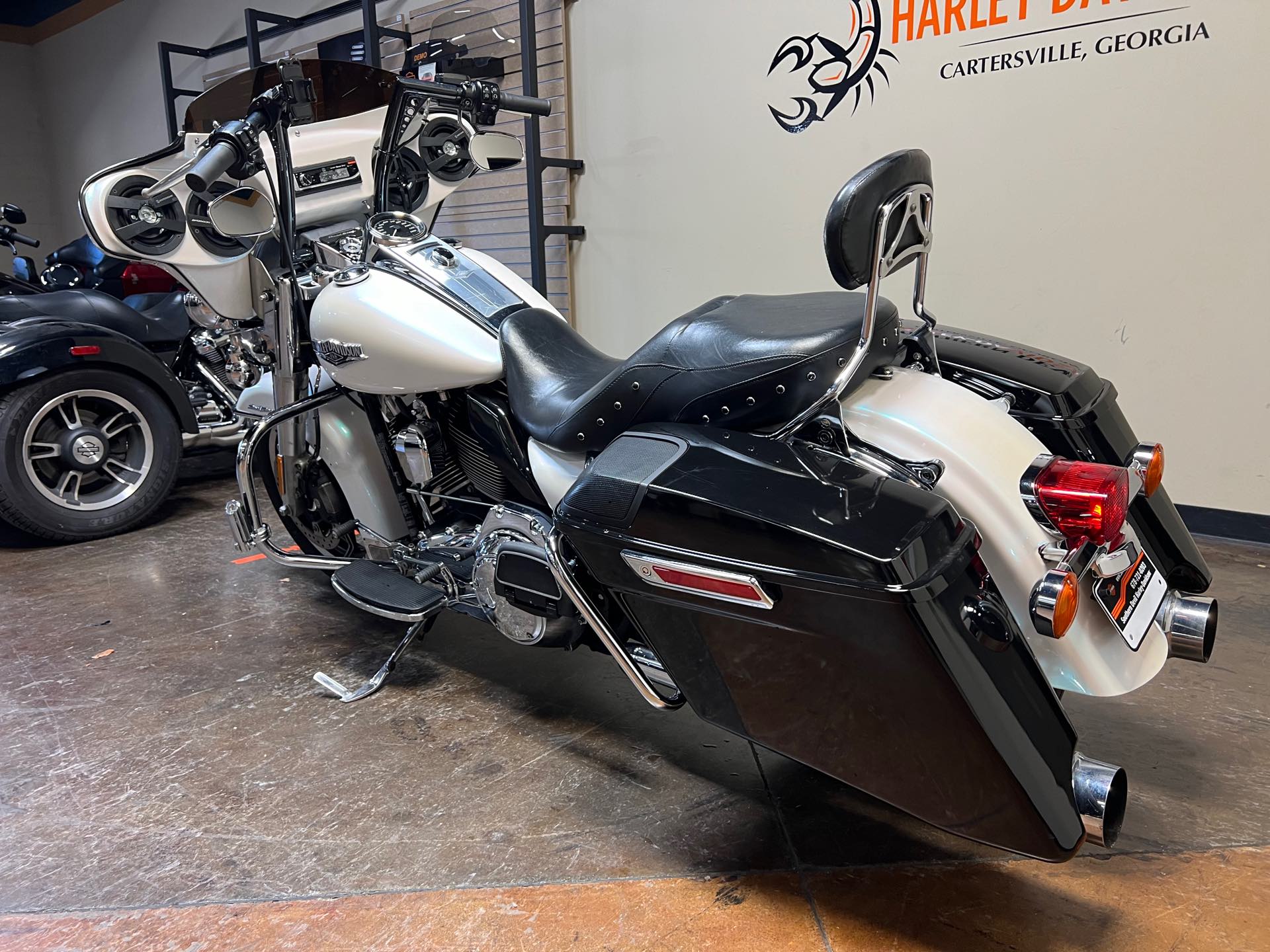 2014 Harley-Davidson Road King Base at Southern Devil Harley-Davidson