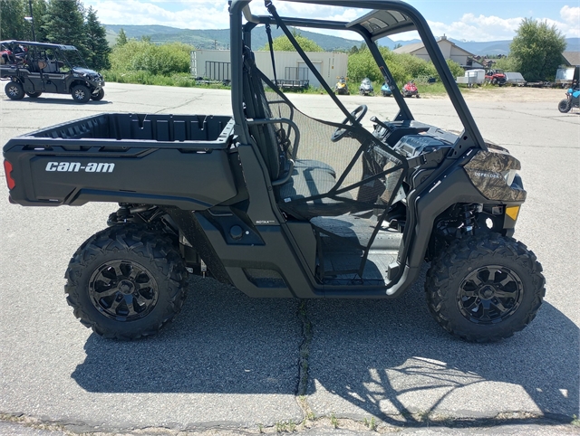 2023 Can-Am Defender DPS HD9 at Power World Sports, Granby, CO 80446