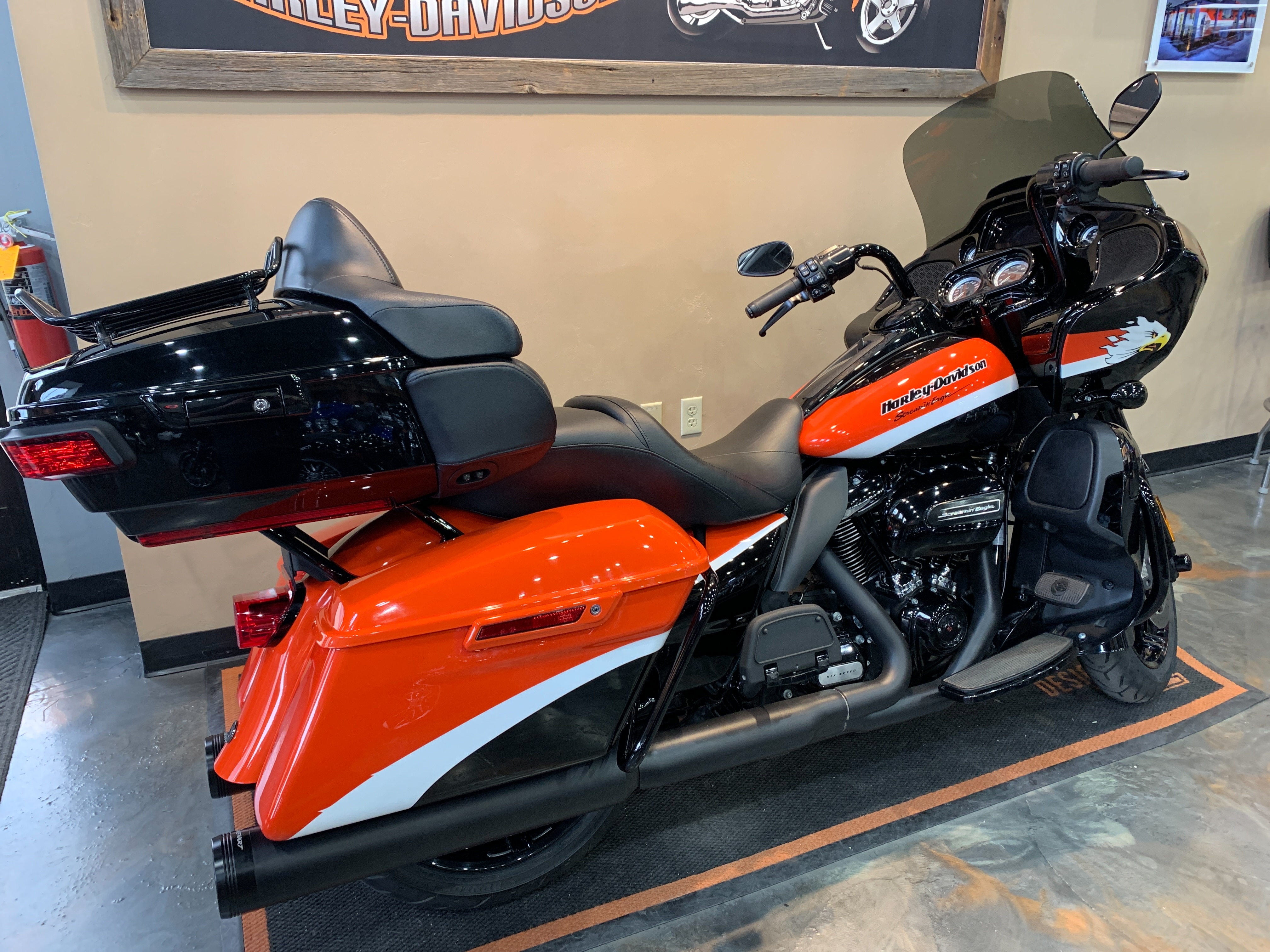 2020 Harley-Davidson Touring Road Glide Limited at Vandervest Harley-Davidson, Green Bay, WI 54303