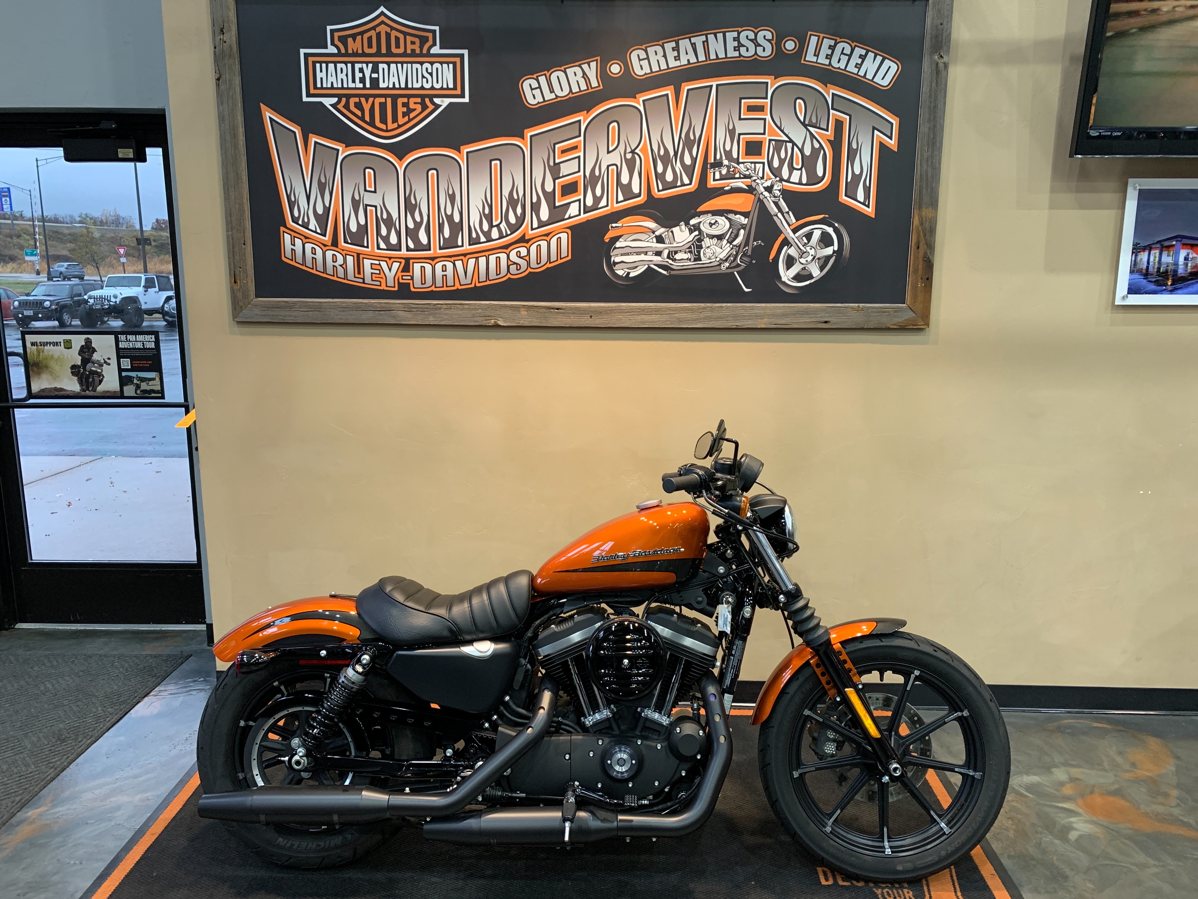 2020 Harley-Davidson Sportster Iron 883 at Vandervest Harley-Davidson, Green Bay, WI 54303