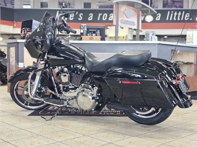 2016 Harley-Davidson Street Glide Base at Destination Harley-Davidson®, Tacoma, WA 98424