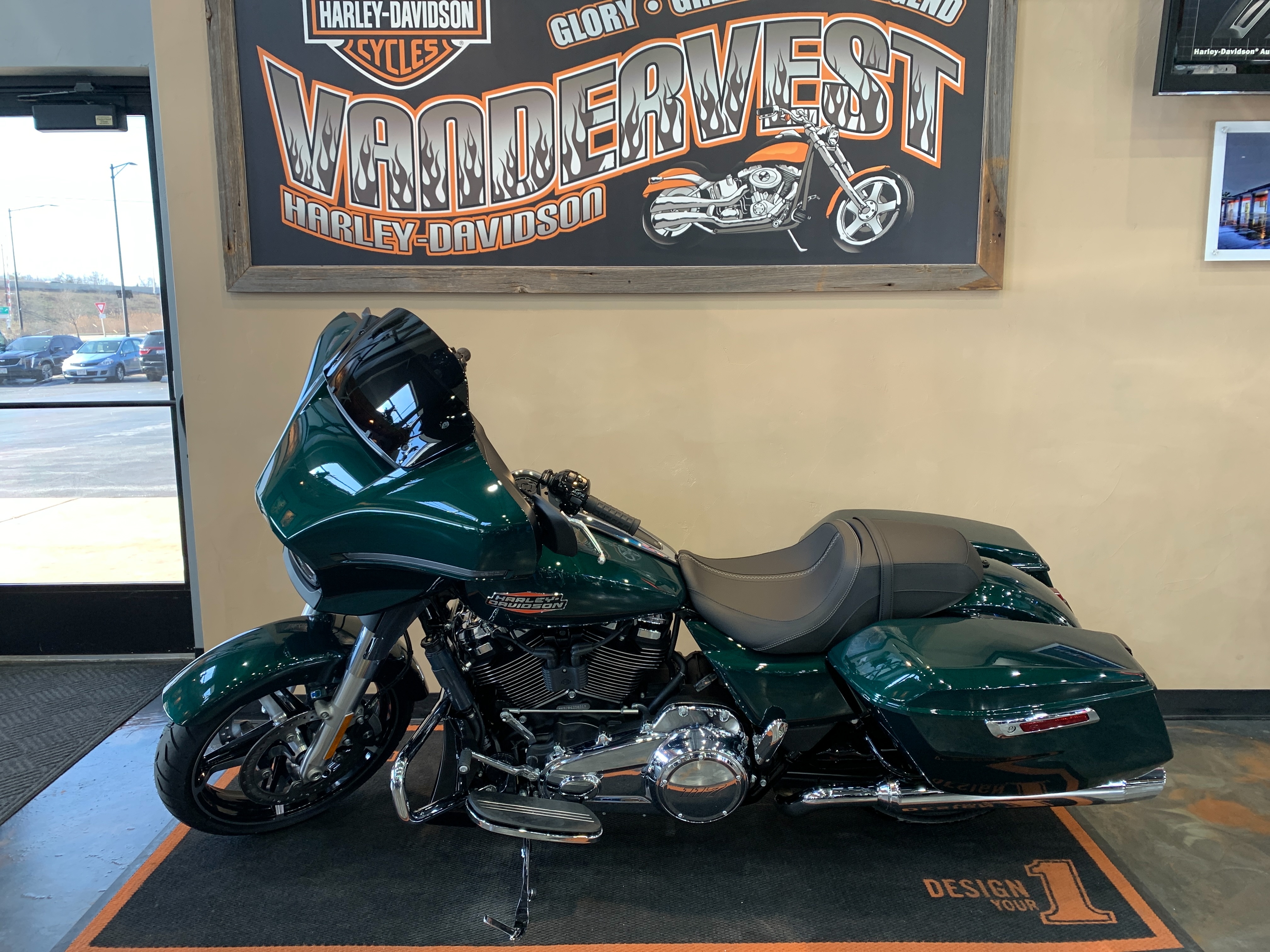 2024 Harley-Davidson Street Glide Base at Vandervest Harley-Davidson, Green Bay, WI 54303