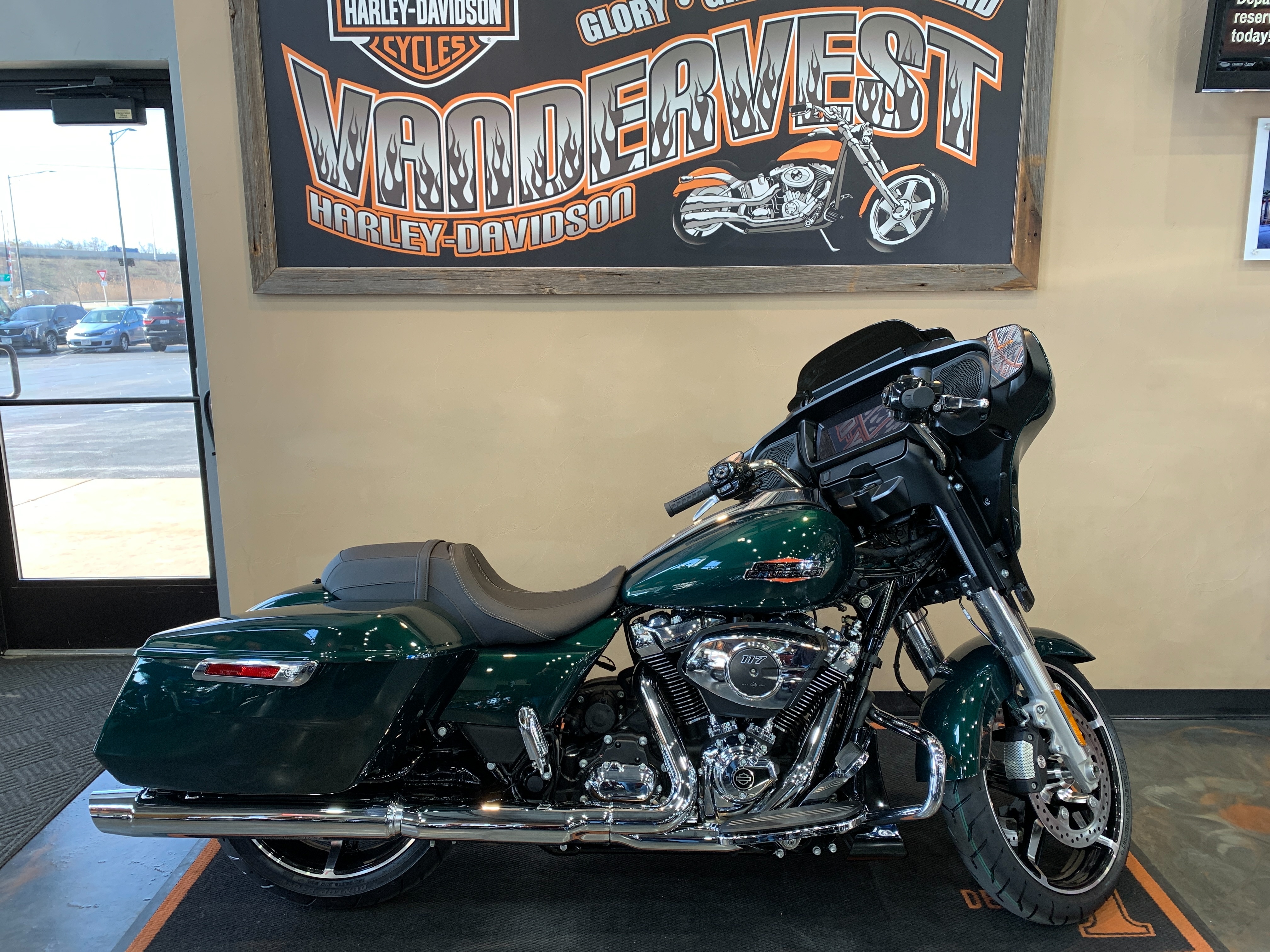 2024 Harley-Davidson Street Glide Base at Vandervest Harley-Davidson, Green Bay, WI 54303