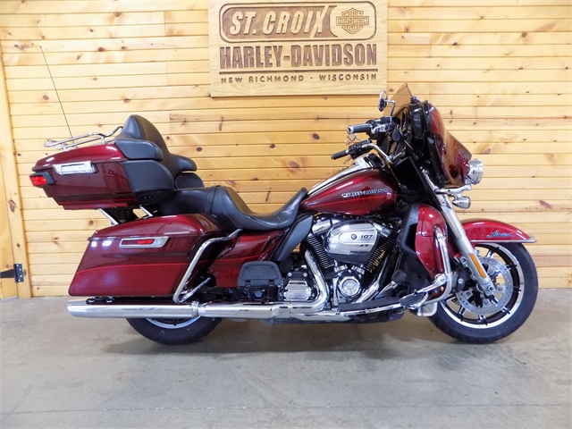 2017 Harley-Davidson Electra Glide Ultra Limited Low at St. Croix Harley-Davidson