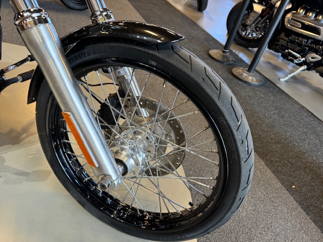 2017 Harley-Davidson Dyna Wide Glide at Martin Moto