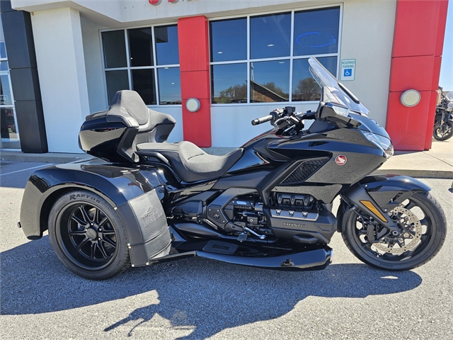 2023 Honda Gold Wing Tour Automatic DCT at Sunrise Honda of Rogers