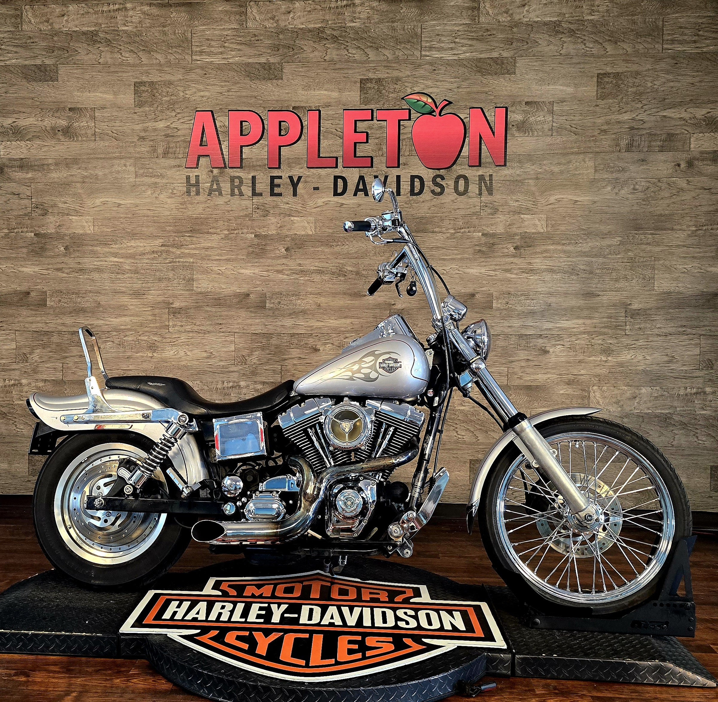 2002 Harley-Davidson FXDWG at Appleton Harley-Davidson