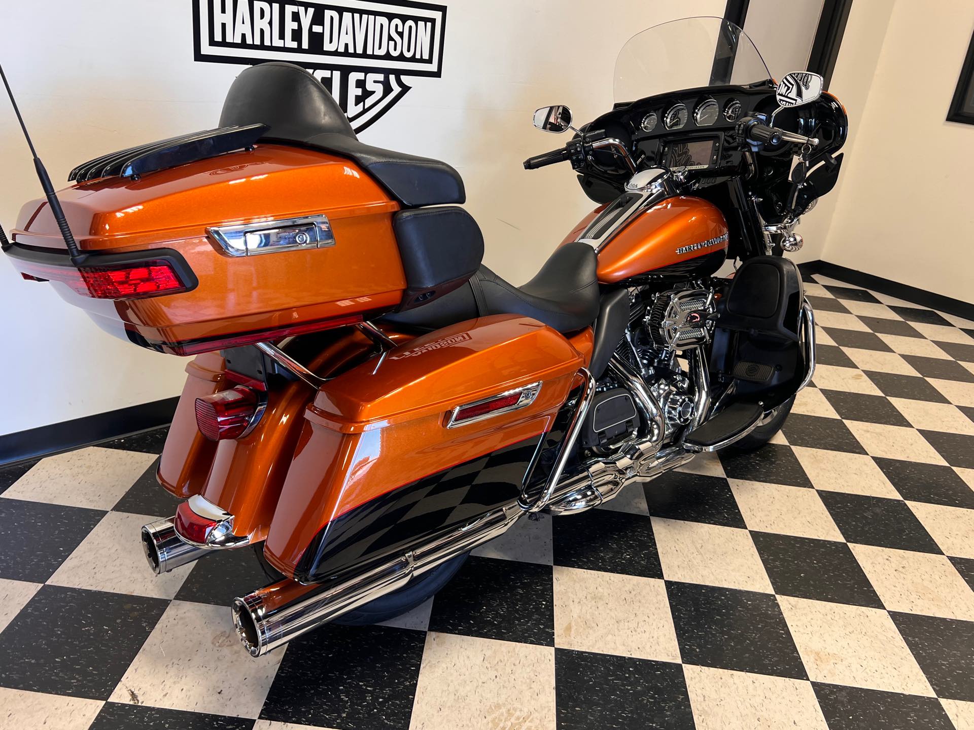 2015 Harley-Davidson Electra Glide Ultra Limited at Deluxe Harley Davidson