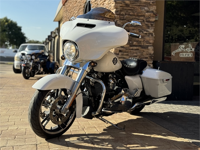 2019 Harley-Davidson Street Glide Base at Lucky Penny Cycles