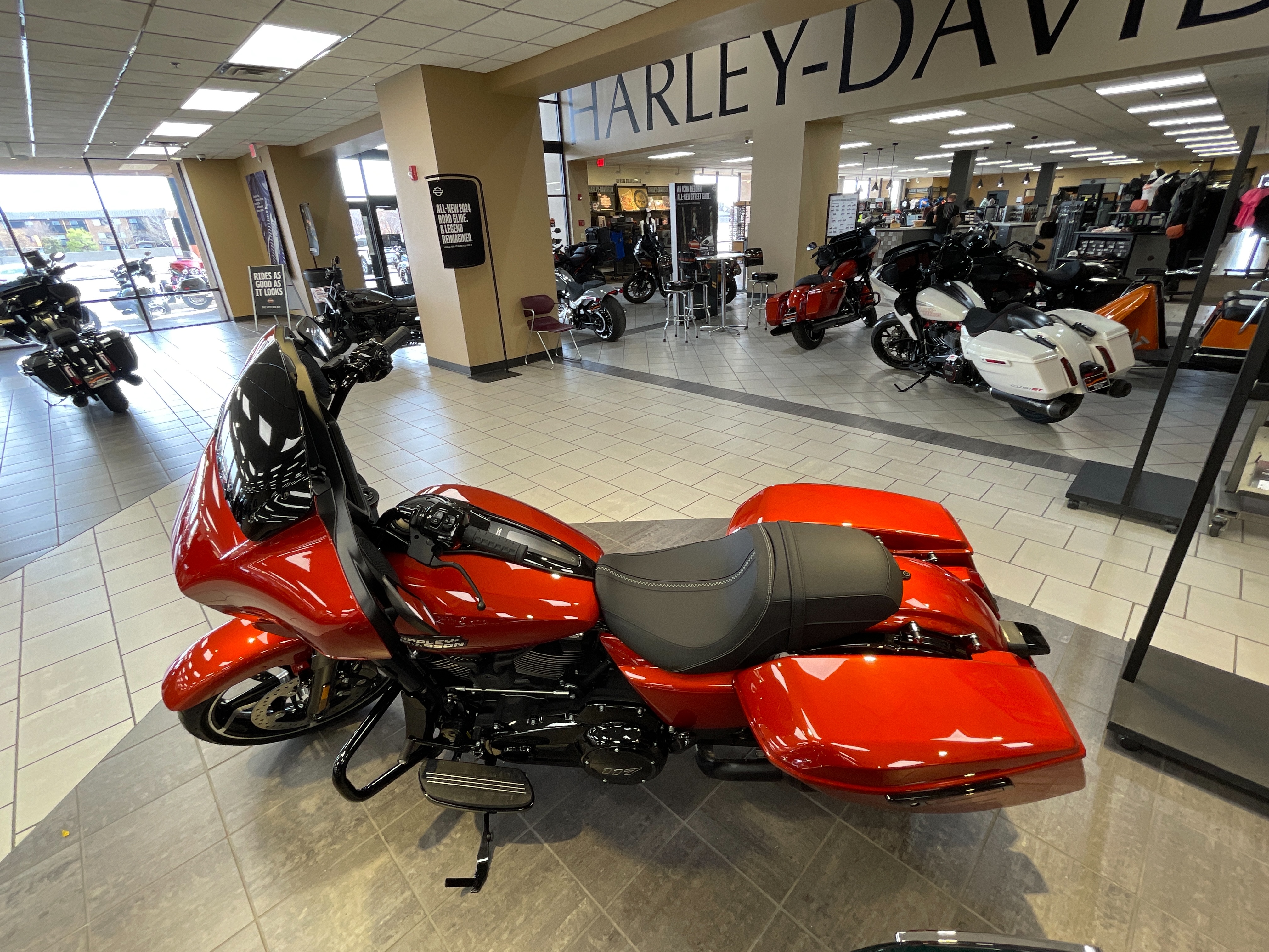 2024 Harley-Davidson Street Glide Base at Tripp's Harley-Davidson