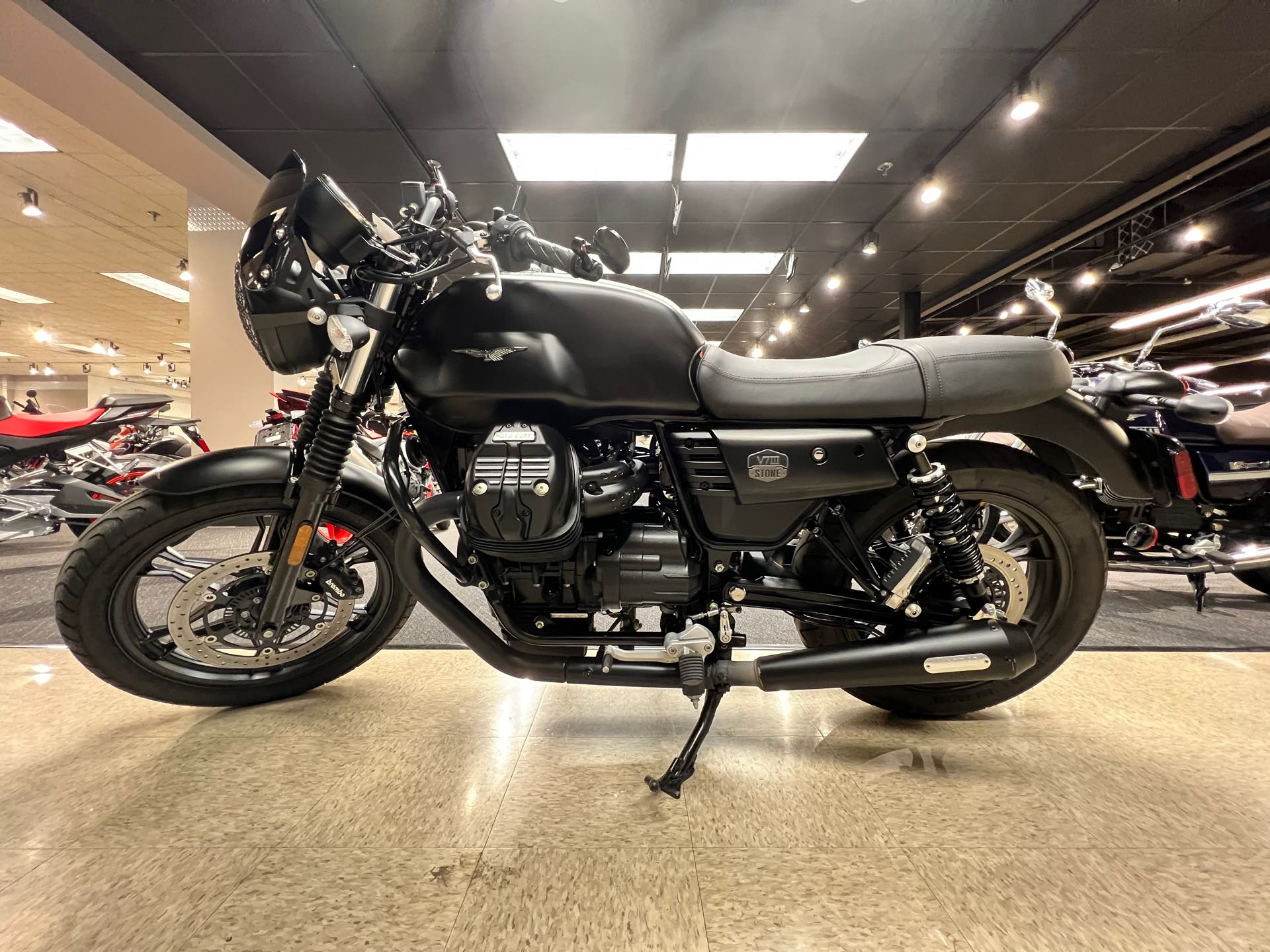 2020 Moto Guzzi V7 III Stone at Sloans Motorcycle ATV, Murfreesboro, TN, 37129
