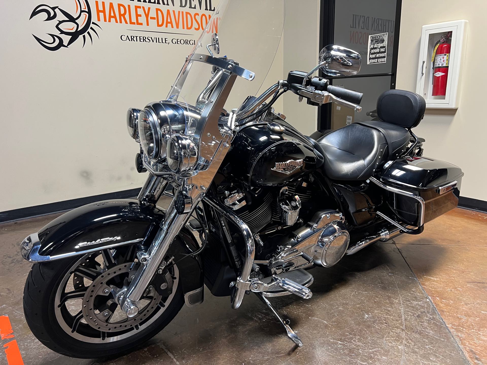 2017 Harley-Davidson Road King Base at Southern Devil Harley-Davidson