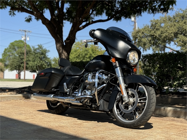 2017 Harley-Davidson Street Glide Special at Lucky Penny Cycles