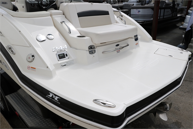 2014 Chaparral 244 Sunesta Deluxe at Jerry Whittle Boats