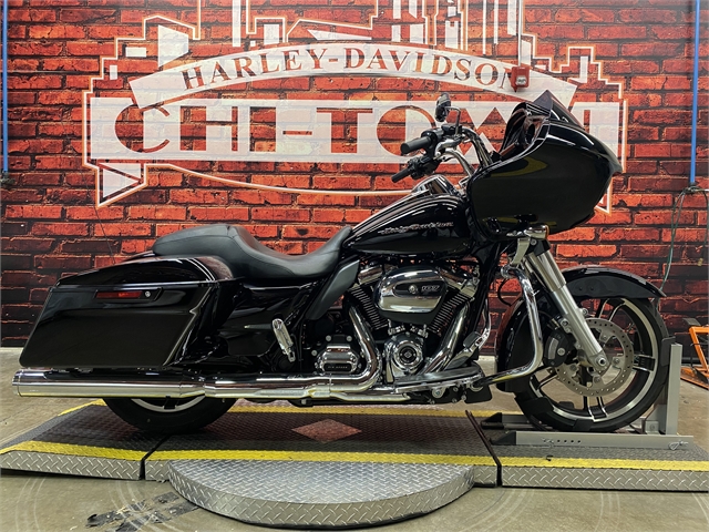 2017 Harley-Davidson 2017 Harley-Davidson Road Glide Special FLTRXS Black Special at Chi-Town Harley-Davidson