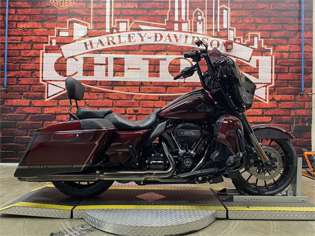 2019 Harley-Davidson 2019 Harley-Davidson CVO Street Glide FLHXSE CVO Street Glide at Chi-Town Harley-Davidson