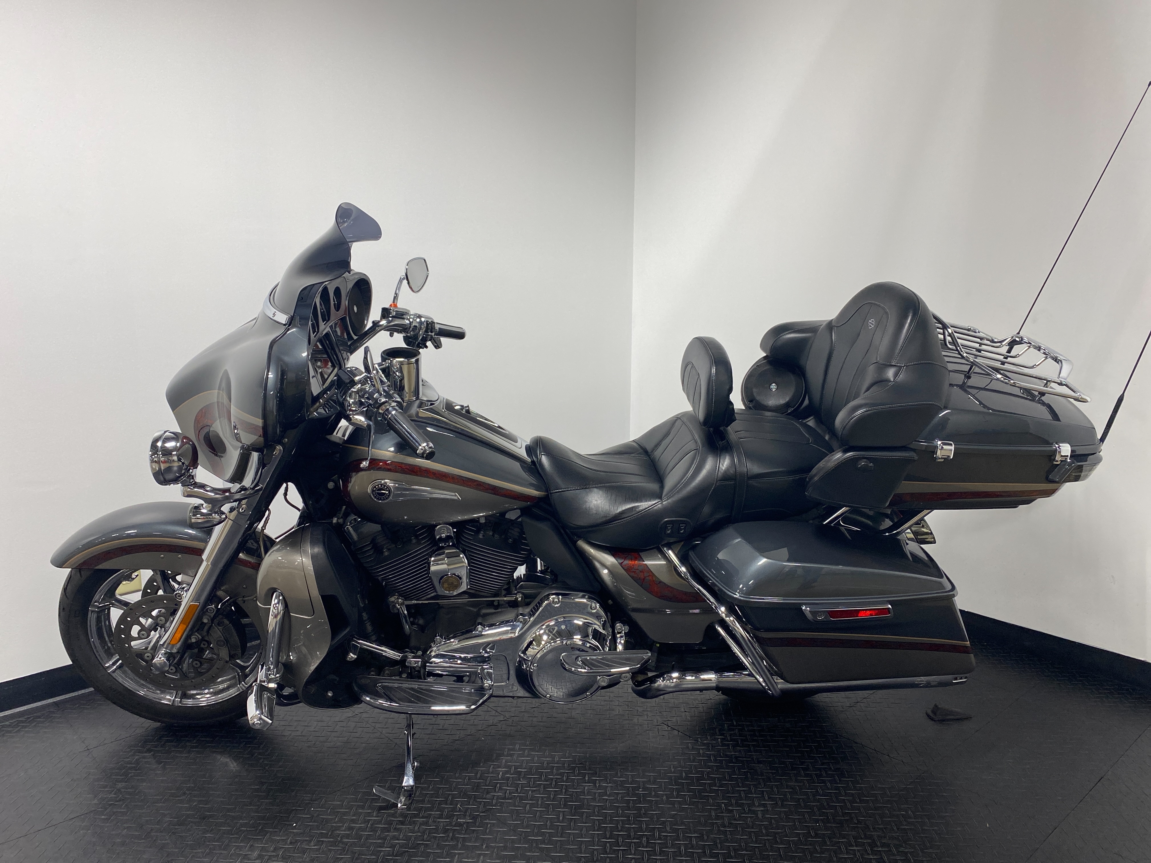2016 Harley-Davidson Electra Glide CVO Limited at Cannonball Harley-Davidson