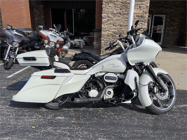 Harley davidson touring hot sale road glide custom