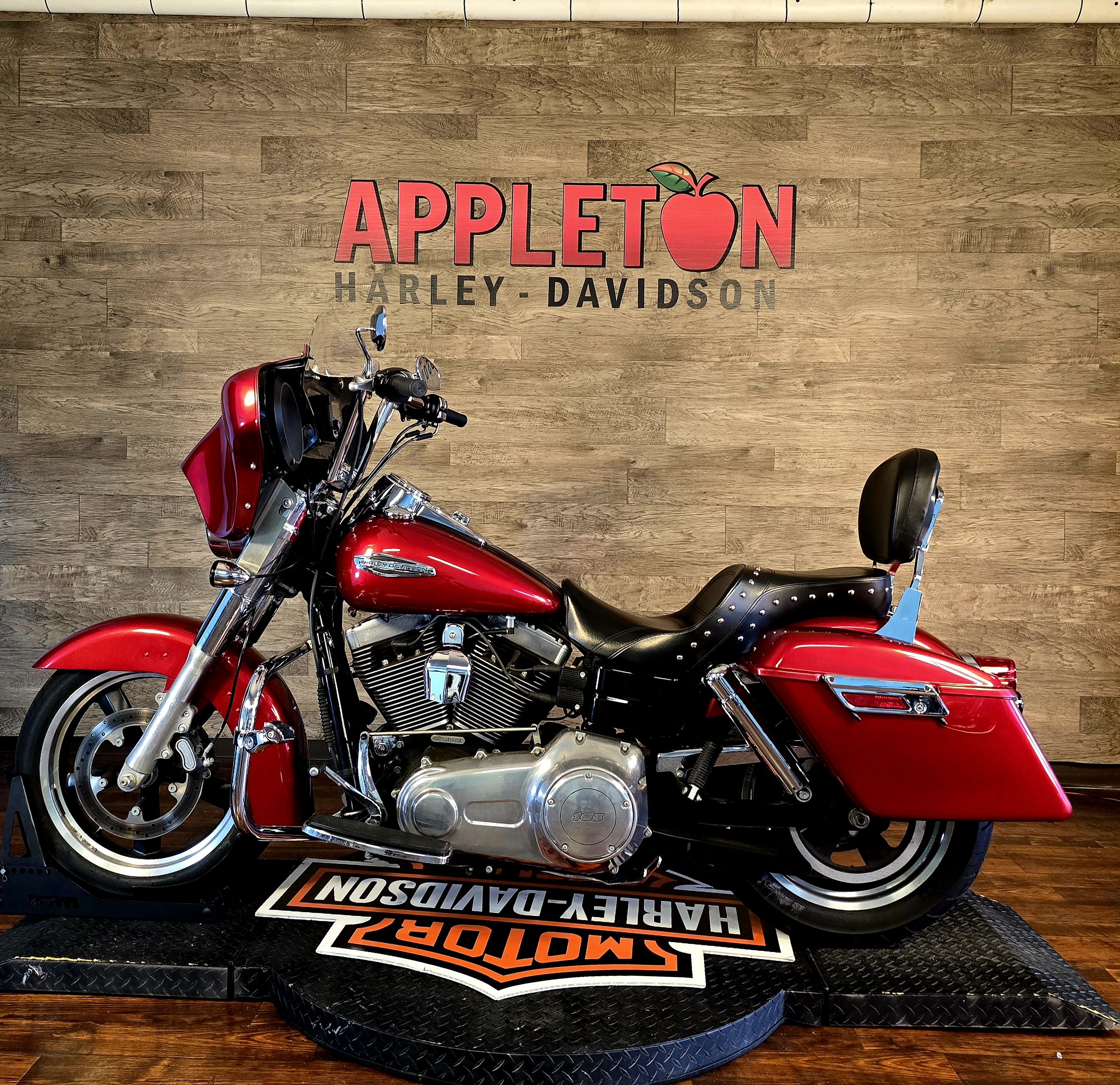 2013 Harley-Davidson Dyna Switchback at Appleton Harley-Davidson