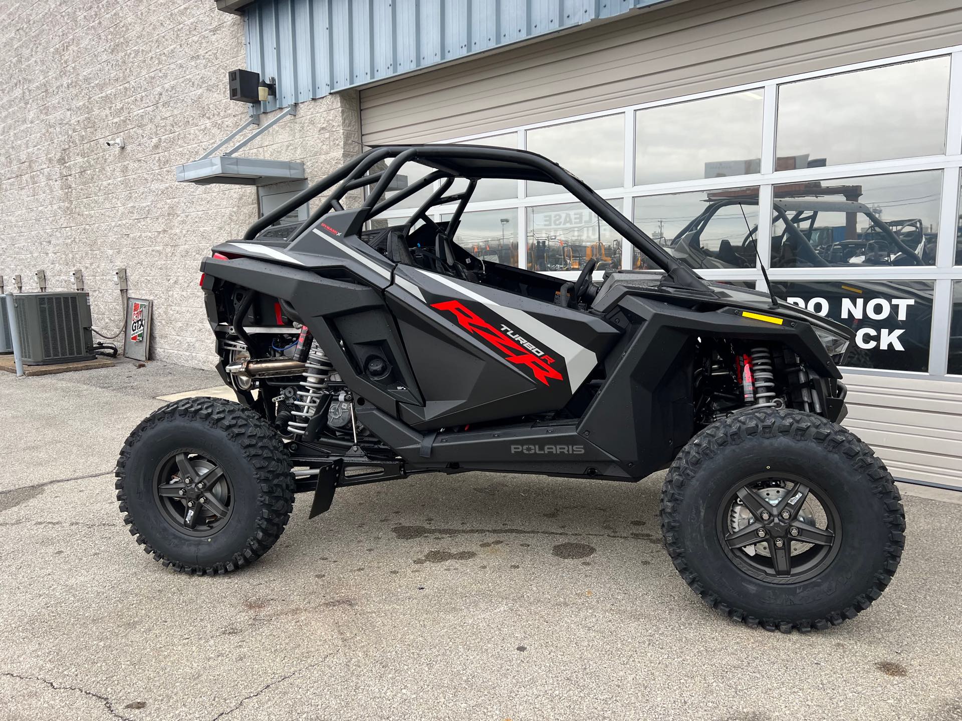 2023 Polaris RZR Turbo R Ultimate at Knoxville Powersports