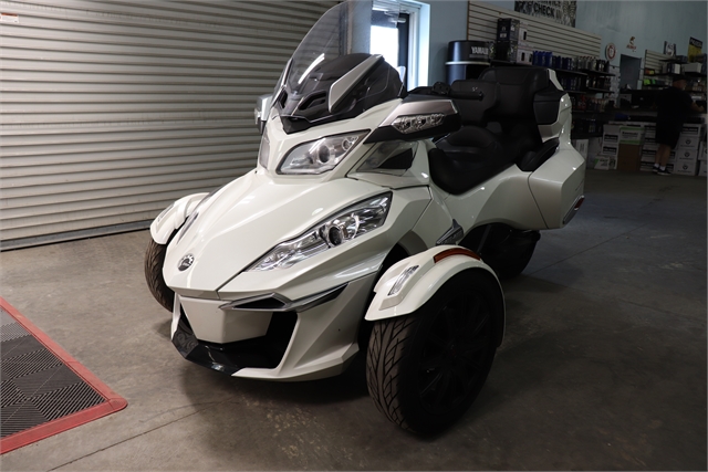 2017 Can-Am Spyder RT S at Friendly Powersports Slidell