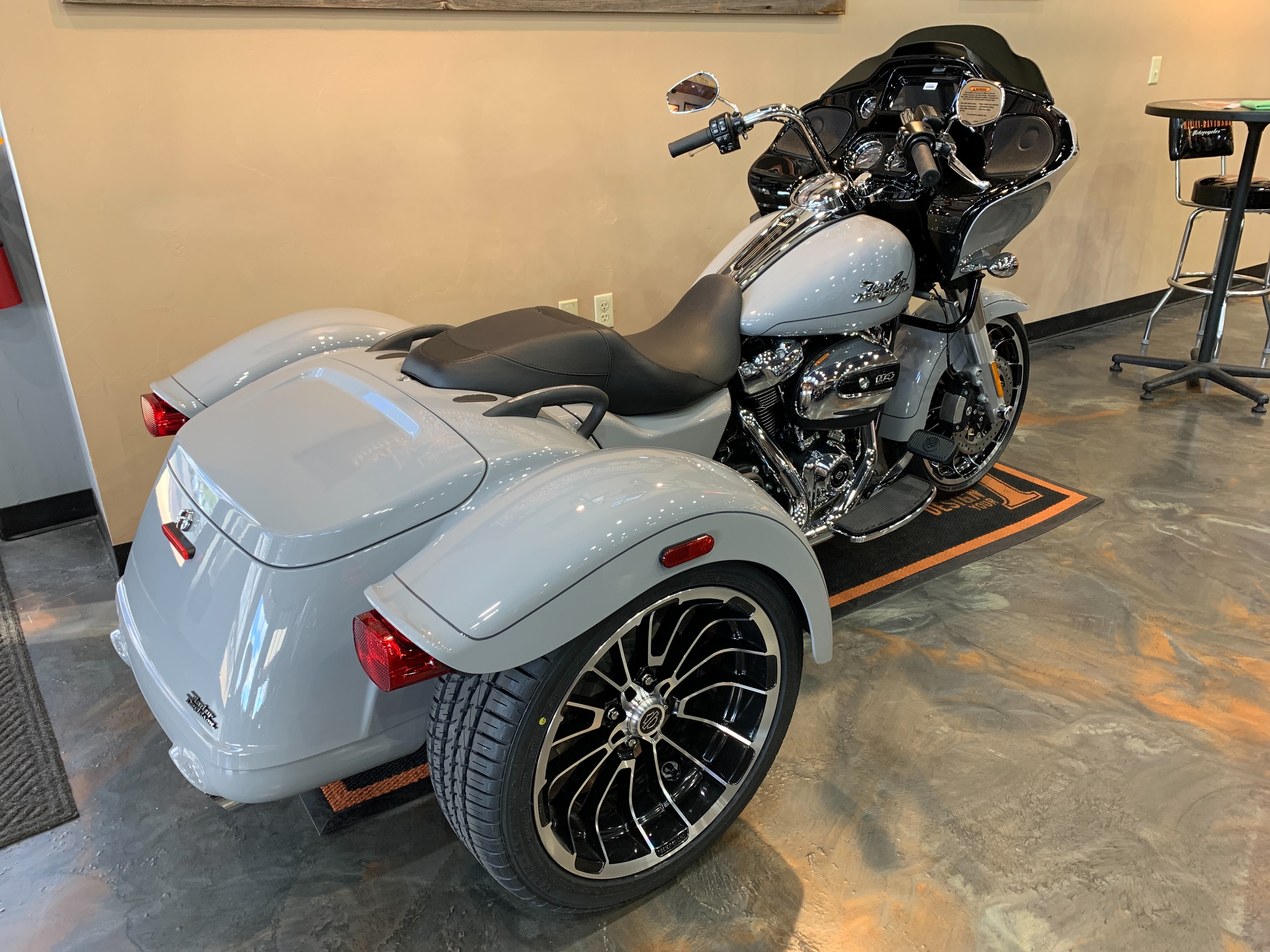 2024 Harley-Davidson Trike Road Glide 3 at Vandervest Harley-Davidson, Green Bay, WI 54303