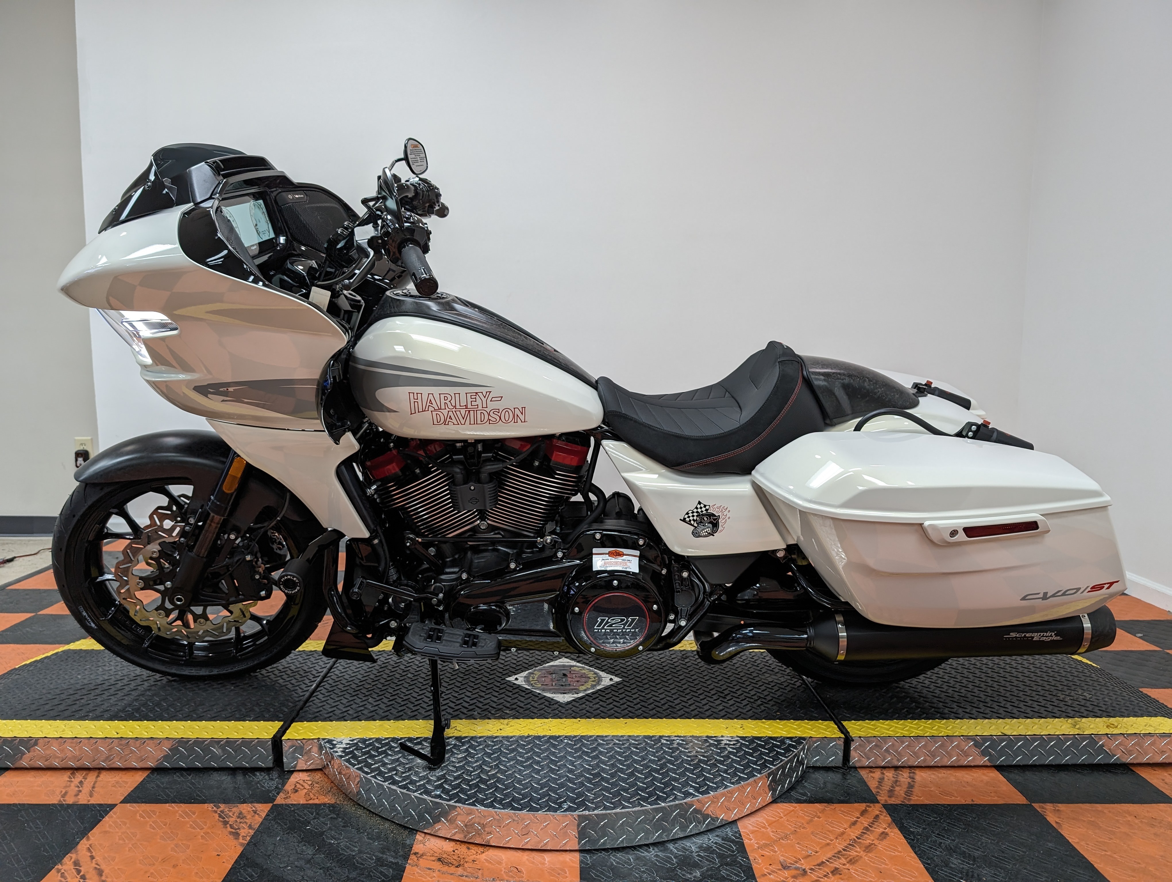 2024 Harley-Davidson Road Glide CVO ST at Harley-Davidson of Indianapolis