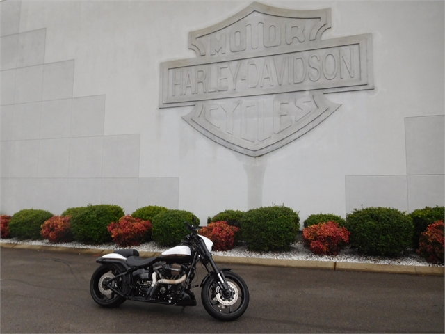 2017 Harley-Davidson Softail CVO Pro Street Breakout at Bumpus H-D of Murfreesboro
