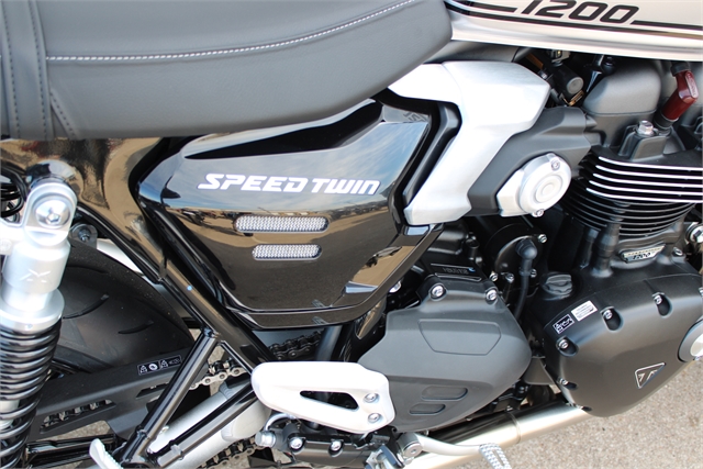 2025 Triumph Speed Twin 1200 Base at Eurosport Cycle